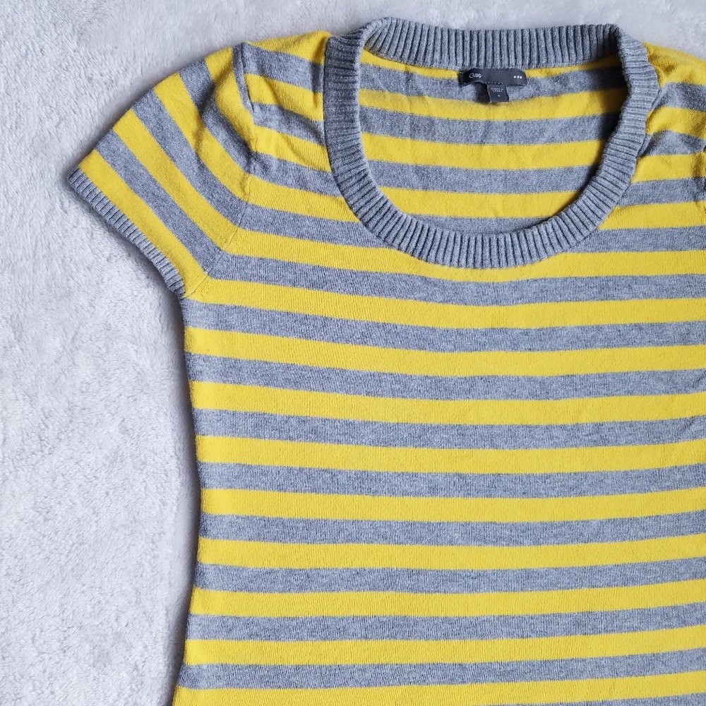GAP Striped Short Sleeve Sweater, Size S